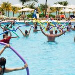 Aqua fitness przyjazny dla kolan – lekko, skutecznie, bez bólu