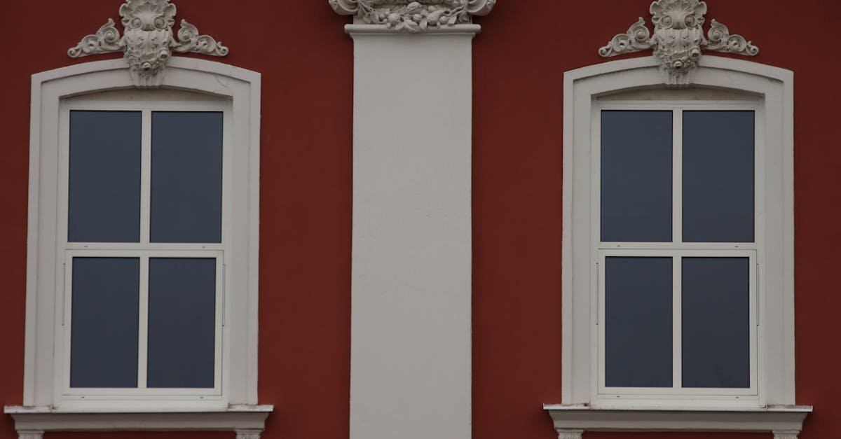 Małe detale, wielki efekt: dekoracyjne szprosy w skrzydłach okien